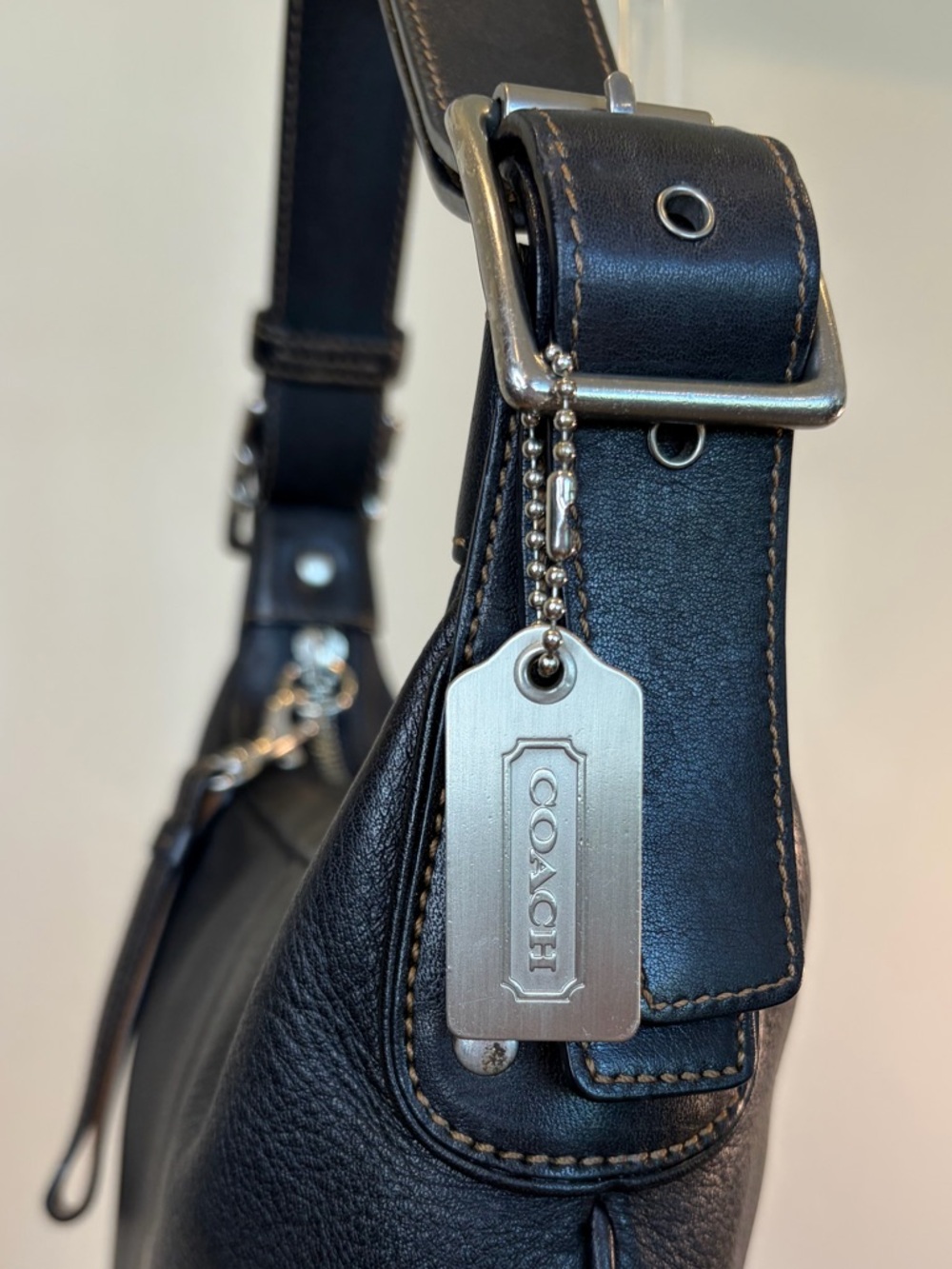 Vintage COACH Metro Hippie Bag Black Leather Slim Hobo Crossbody 6676 EUC - Picture 6 of 17